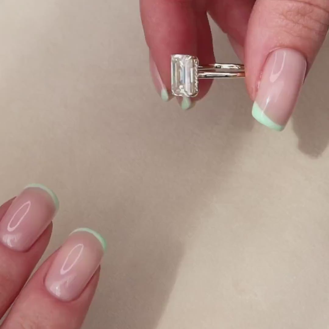 4.0 CT Emerald Solitaire & Hidden Halo Moissanite Engagement Ring